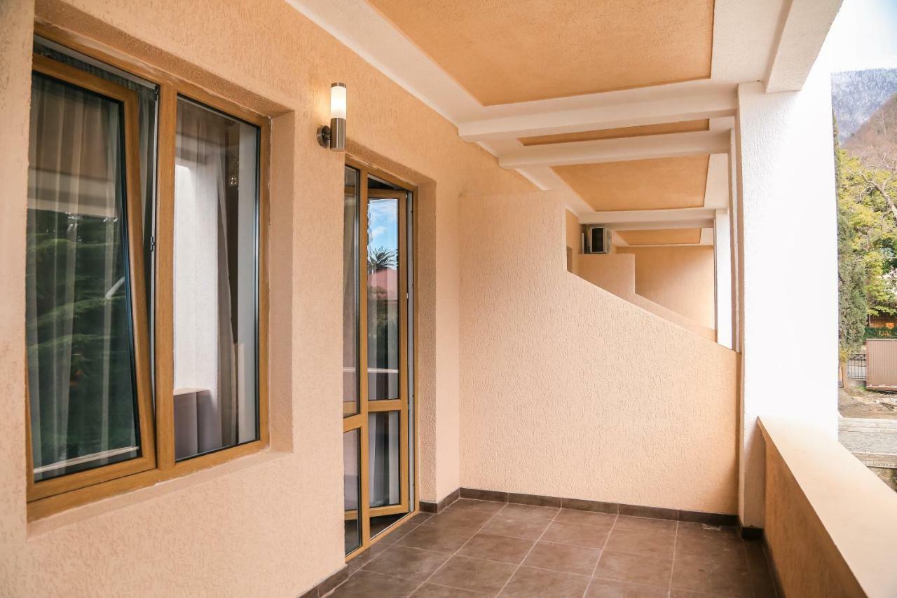 Old Gagra Hotel Екстериор снимка